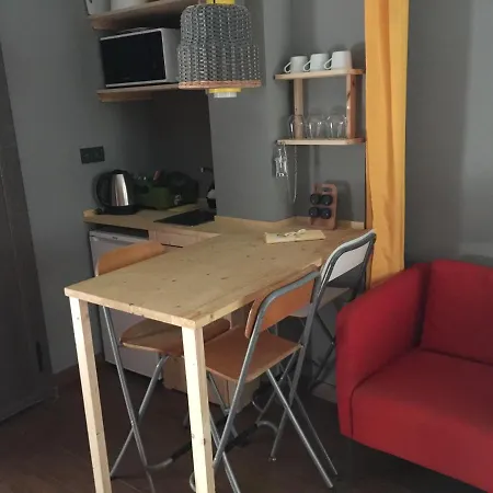 Cosy &clean Flat In Center: Feel Own