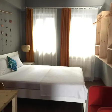 Cosy &clean Flat In Center: Feel Own